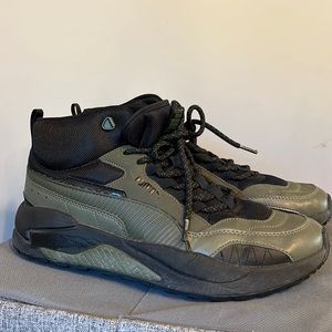 MENS PUMA BOOTS size 12